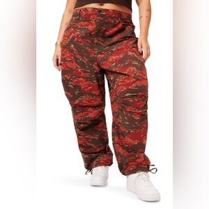 Good American Uniform Pants In Desert Camo